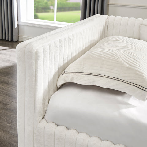 Twin Size Daybed, Upholstered sofa bed,The bottom pulls out to form a bed ,Plaid corduroy fabric(86"*43.5"*34")